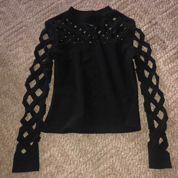 SHEIN Tops - Cut out black top